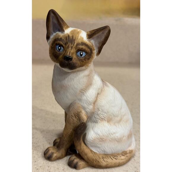 San Francisco Music Box Company Siamese Cat Music Box Theme from Ice Castle - Picture 1 of 9